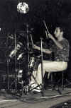 NC-199208.jpg (53951 byte)